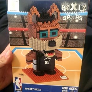 Spurs Cayote BRXLZ (NBA)